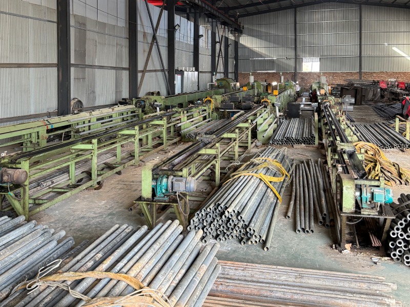 How to Choose the Right Self Drilling Rock Anchor Bolt for Tunneling Projects